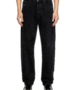 2024 - די מאקס ג׳ינס בגזרה רגילה במראה פרום - אפור כהה