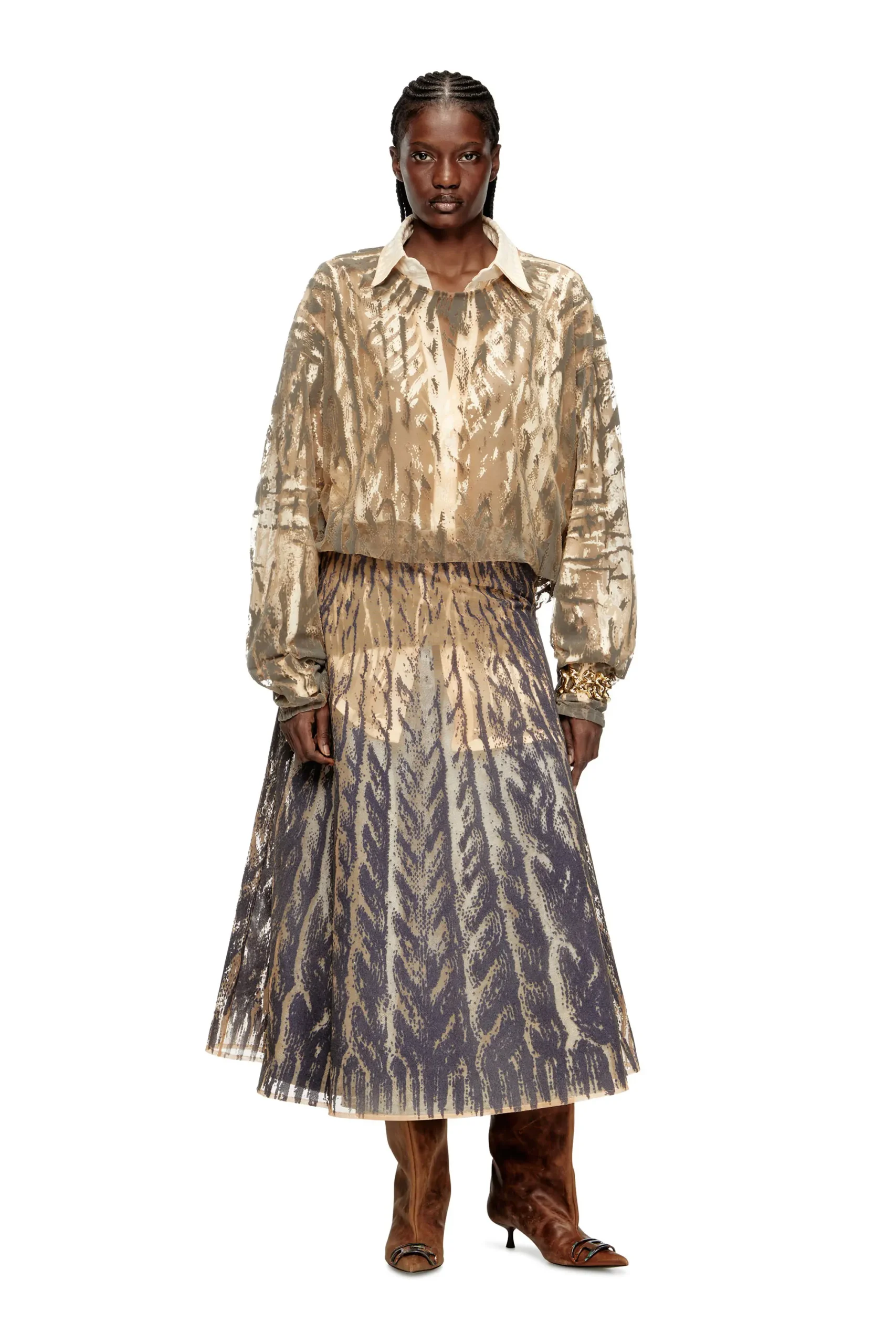 חולצה מכופתרת בהדפס סריג - לבן – תמונה 4