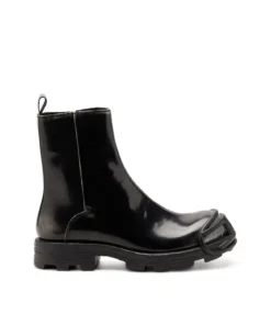 מגפי עור מבריק עם לוחיות לוגו - שחור