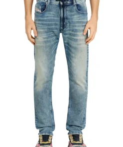 2032 - די קרולי ג'וג ג'ינס בגזרה רגילה - כחול בהיר