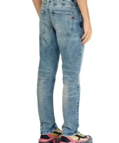 Alternative view of 2032 - די קרולי ג'וג ג'ינס בגזרה רגילה - כחול בהיר