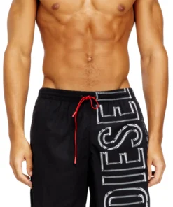 בגד ים שורטס עם הדפס לוגו גדול וחגורת מותן אלסטית ושרוך - שחור