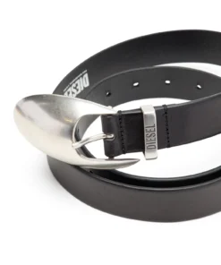 Alternative view of חגורה מעור עם אבזם פיסולי - שחור