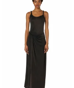 שמלת מקסי בגימור ג׳רזי עם כתפיות מעוותות - שחור