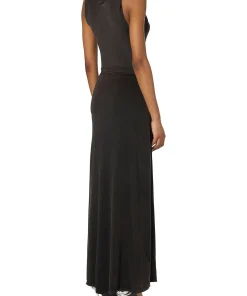 Alternative view of שמלת מקסי בגימור ג׳רזי עם כתפיות מעוותות - שחור